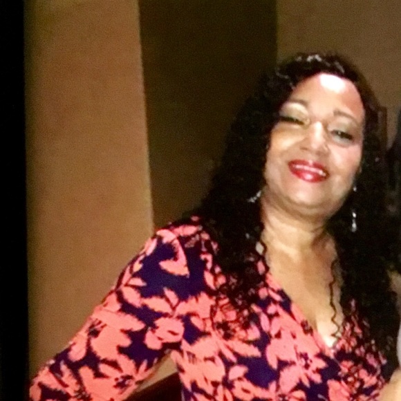 Meet your Posher, Nancy - Picture 1 of 4